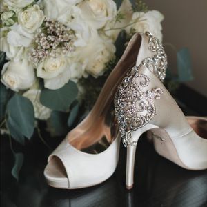 BADGLEY MISCHKA DESIGNER HEELS